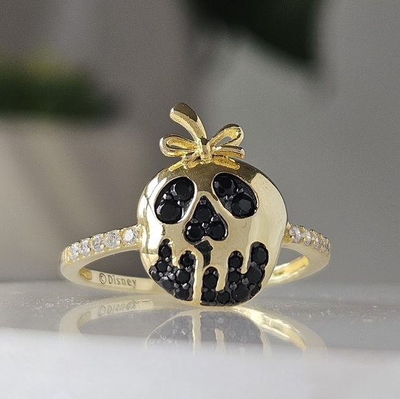 Disney Villians Snow White Poison Apple Ring, 925 Sterling Silver - Picture 8 of 12